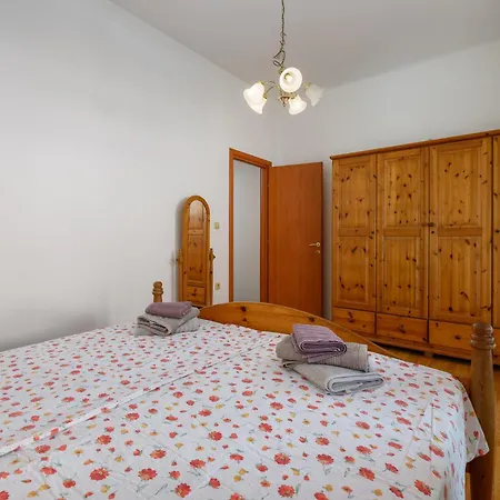 Rita By Interhome Umag