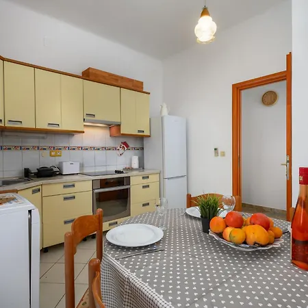 Appartamento Rita By Interhome Umago